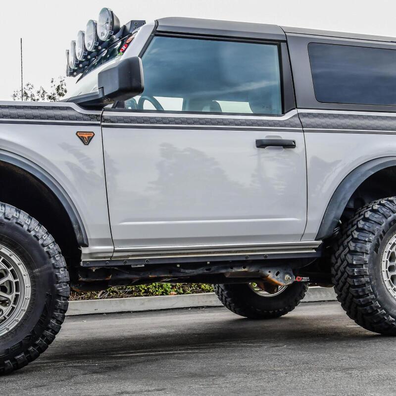Westin 21-23 Ford Bronco 2dr (Excl. Sport) XTS Pinch Weld Covers - Tex. Blk 42-141855 42-141855 Photo - Mounted