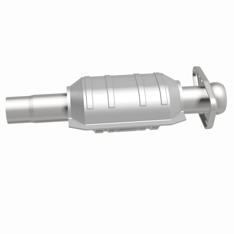 MagnaFlow Standard Grade Federal / EPA Compliant Direct-Fit Catalytic Converter 23496 360 Degree Image Set
