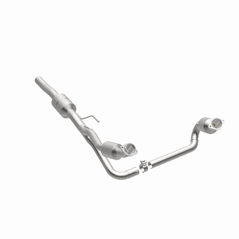 MagnaFlow Dodge Durango OEM Grade Federal / EPA Compliant Direct-Fit Catalytic Converter 51348 360 Degree Image Set