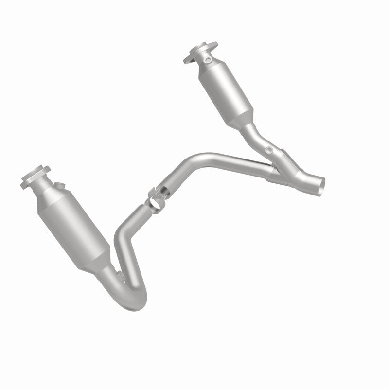 MagnaFlow California Grade CARB Compliant Direct-Fit Catalytic Converter 5551832 360 Degree Image Set