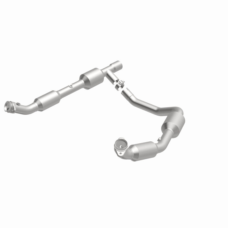 MagnaFlow Ford California Grade CARB Compliant Direct-Fit Catalytic Converter 5582439 360 Degree Image Set