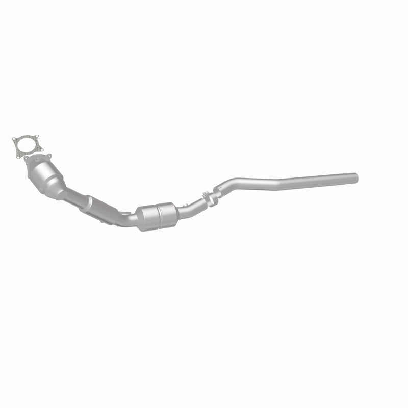 MagnaFlow OEM Grade Federal / EPA Compliant Direct-Fit Catalytic Converter 49165 360 Degree Image Set