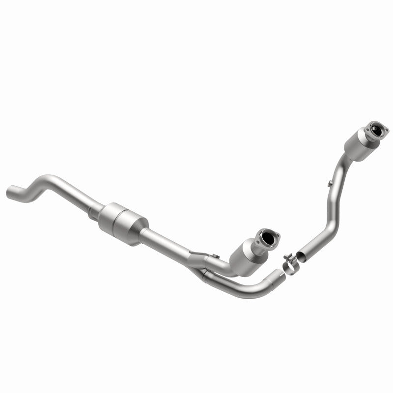 MagnaFlow Dodge Durango OEM Grade Federal / EPA Compliant Direct-Fit Catalytic Converter 51338 360 Degree Image Set