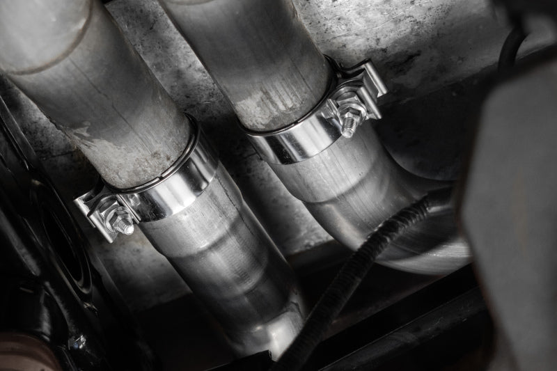 MBRP 2021+ Ford F-150 Raptor Axle-Back Dual Rear Exit T304 Performance Exhuast Sys S52663CF S52663CF Photo - Close Up