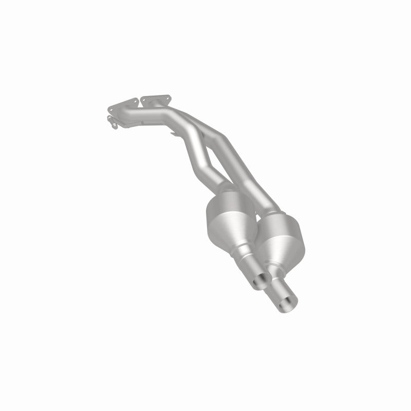 MagnaFlow California Grade CARB Compliant Direct-Fit Catalytic Converter 5491957 360 Degree Image Set