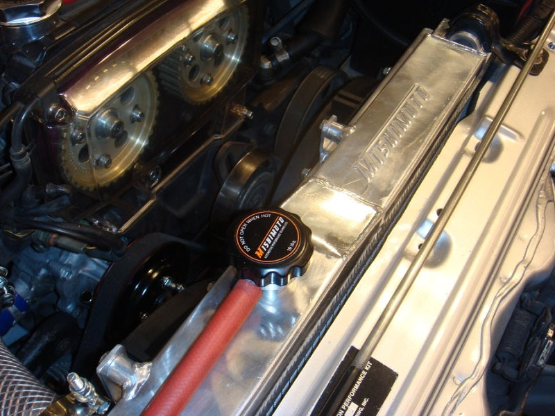 Mishimoto Aluminum Racing Radiator 83-87 Toyota Corolla Manual Transmission MMRAD-AE86-83 User 2