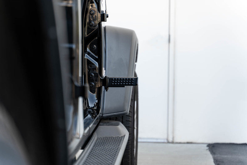 DV8 Offroad 07-23 Jeep Gladiator/Wrangler JT/JK/JL Foot Pegs STJL-05 STJL-05 Photo - Unmounted