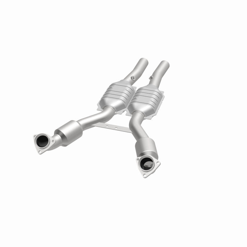 MagnaFlow Chevrolet Corvette HM Grade Federal / EPA Compliant Direct-Fit Catalytic Converter 93989 360 Degree Image Set