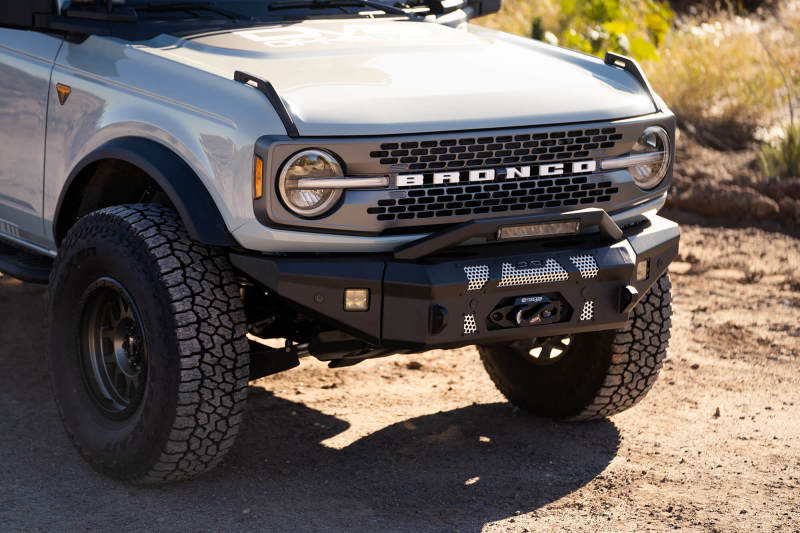 DV8 Offroad 2021+ Ford Bronco Front Bumper Winch Capable w/ Optional Bull Bar/Aux Light Opening FBBR-01 FBBR-01 Photo - lifestyle view