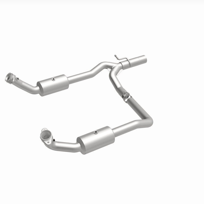 Magnaflow 09-13 Ford E-350 Super Duty V10 6.8 OEM Underbody Direct Fit Catalytic Converter 21-599 21-599 360 Degree Image Set