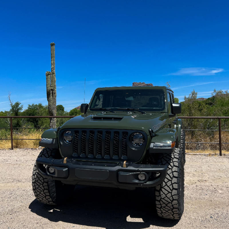 ARB Nacho Jeep JL / JT 3 Piece Modular Bumper Quatro Fog Mount V3JW2 V3JW2 Photo - lifestyle view