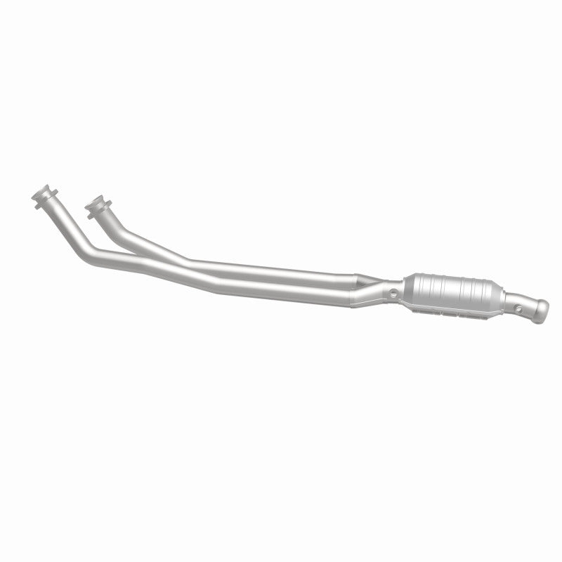 MagnaFlow Volvo HM Grade Federal / EPA Compliant Direct-Fit Catalytic Converter 23954 360 Degree Image Set