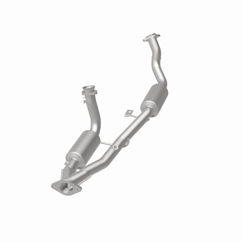 MagnaFlow Ford Windstar California Grade CARB Compliant Direct-Fit Catalytic Converter 3391381 360 Degree Image Set