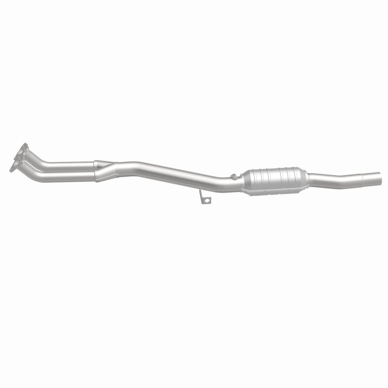 MagnaFlow BMW Standard Grade Federal / EPA Compliant Direct-Fit Catalytic Converter 93685 360 Degree Image Set