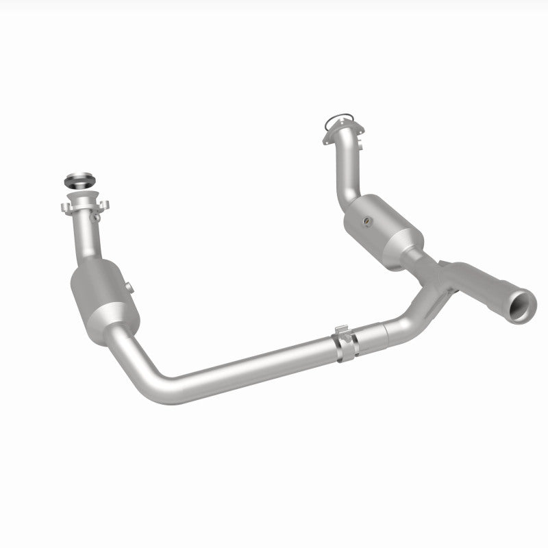 Magnaflow 19-20 GMC Sierra 1500 Single Underbody 4.3L/5.3L Direct Fit Catalytic Converter 280656 280656 360 Degree Image Set