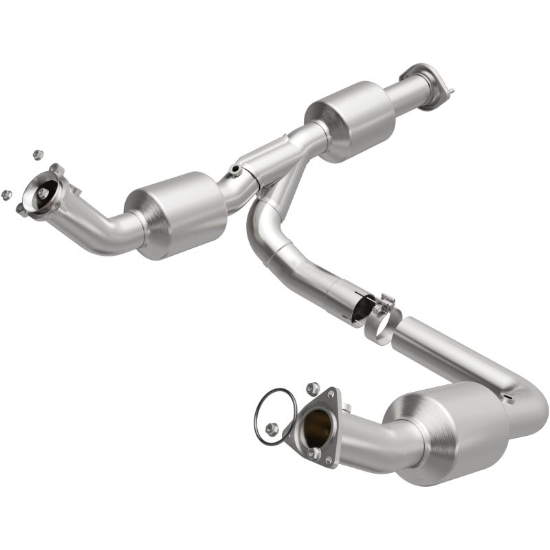 Magnaflow 18-20 Chevrolet Express 2500 Single Underbody 4.3L Direct Fit Catalytic Converter 280210 280210 Photo - Primary