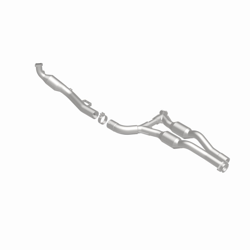 MagnaFlow Mercedes-Benz HM Grade Federal / EPA Compliant Direct-Fit Catalytic Converter 24334 360 Degree Image Set