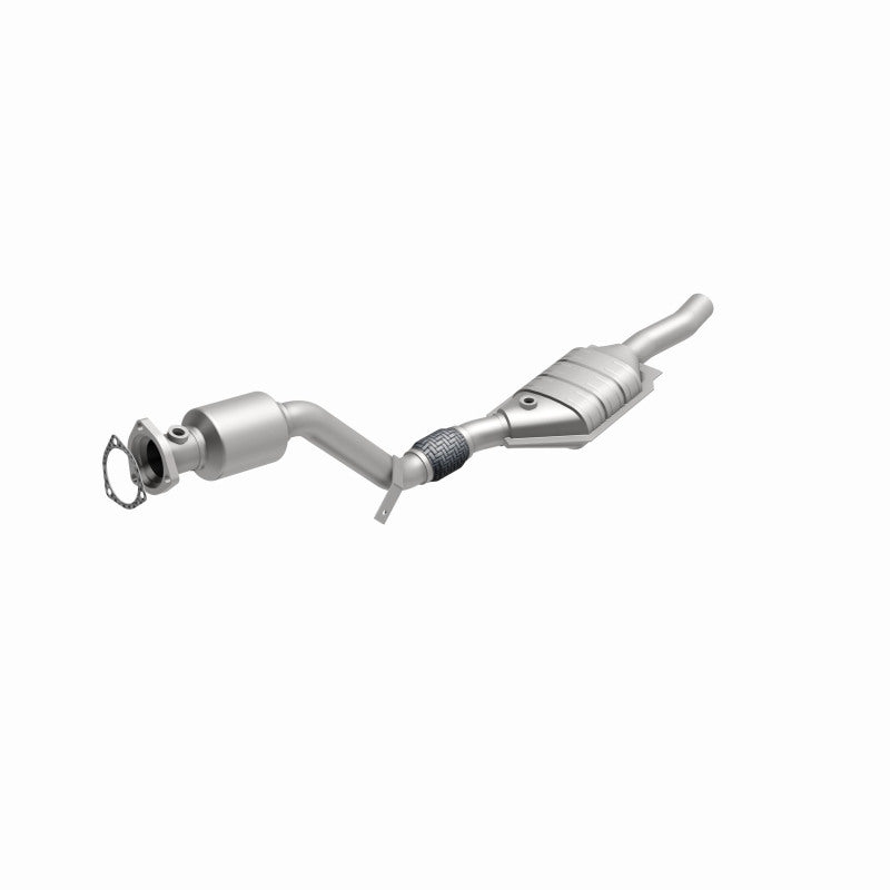 MagnaFlow OEM Grade Federal / EPA Compliant Direct-Fit Catalytic Converter 51589 360 Degree Image Set