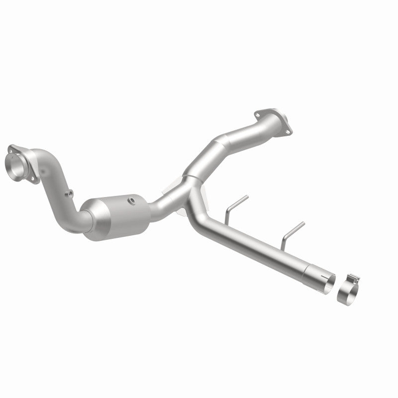 MagnaFlow Ford F-150 OEM Grade Federal / EPA Compliant Direct-Fit Catalytic Converter 21-471 360 Degree Image Set