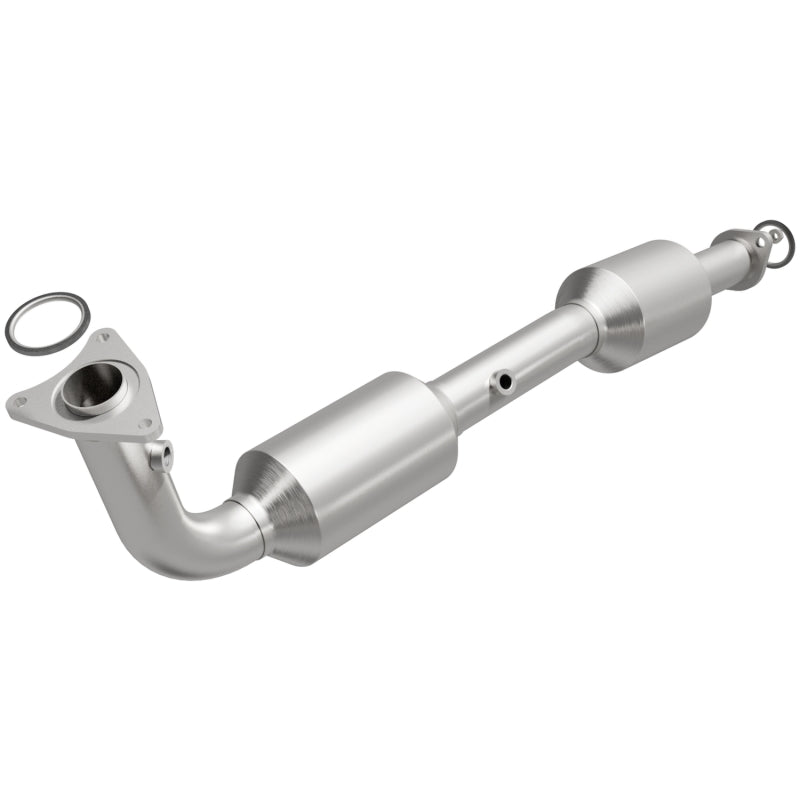 MagnaFlow Toyota California Grade CARB Compliant Direct-Fit Catalytic Converter 5582626 Photo - Primary