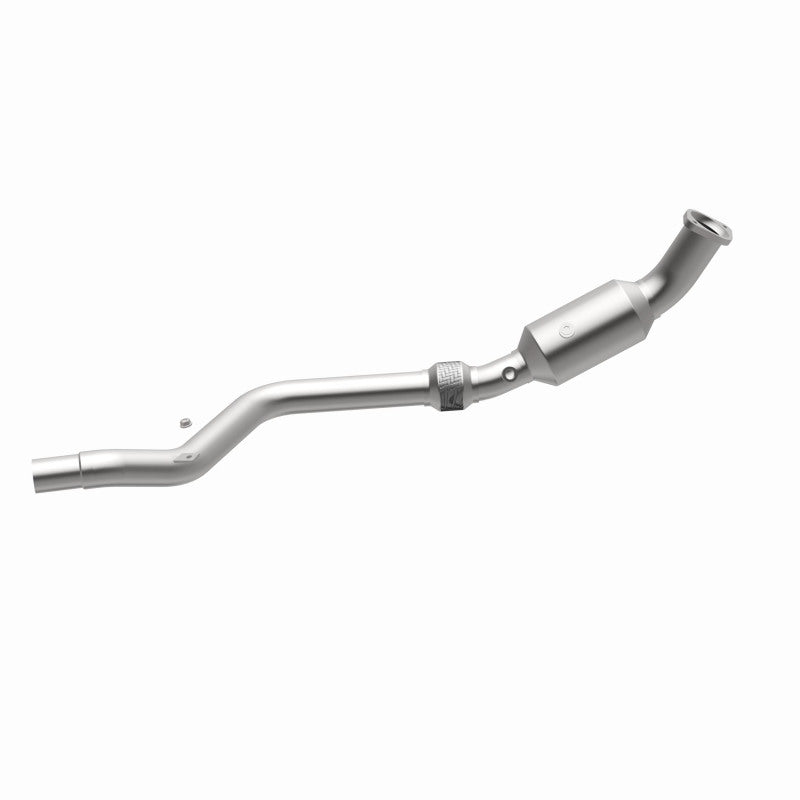 MagnaFlow California Grade CARB Compliant Direct-Fit Catalytic Converter 5561140 360 Degree Image Set