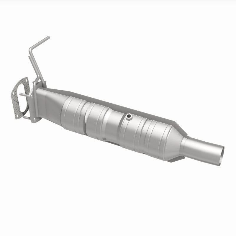 Magnaflow 09-19 Ford F53 V10 6.8L Underbody 6.8L Direct Fit Catalytic Converter 280435 280435 360 Degree Image Set