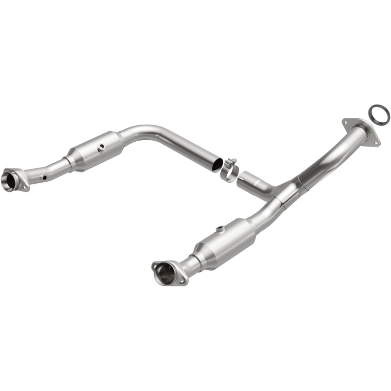 MagnaFlow California Grade CARB Compliant Direct-Fit Catalytic Converter 5551672 Photo - Primary