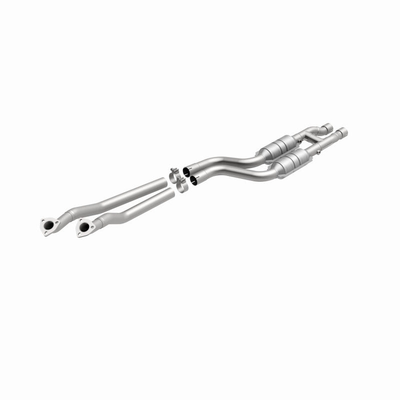 MagnaFlow BMW 528i HM Grade Federal / EPA Compliant Direct-Fit Catalytic Converter 24022 360 Degree Image Set