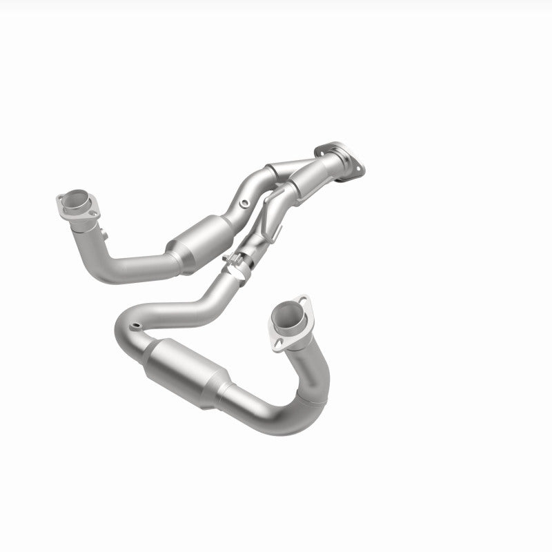 Magnaflow 05-06 Jeep Grand Cherokee 4.7L Direct Fit Catalytic Converter 4651686 4651686 360 Degree Image Set