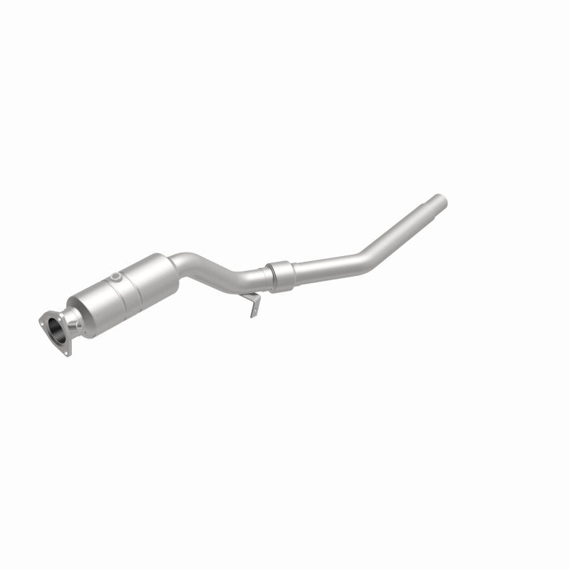 MagnaFlow Audi OEM Grade Federal / EPA Compliant Direct-Fit Catalytic Converter 51438 360 Degree Image Set