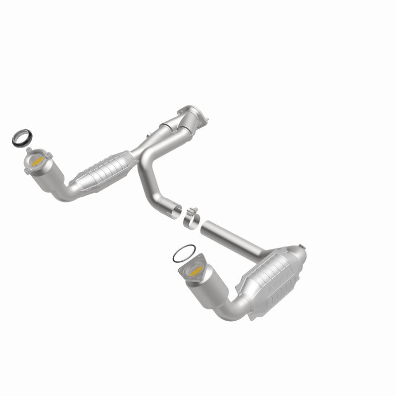 MagnaFlow California Grade CARB Compliant Direct-Fit Catalytic Converter 447284 360 Degree Image Set