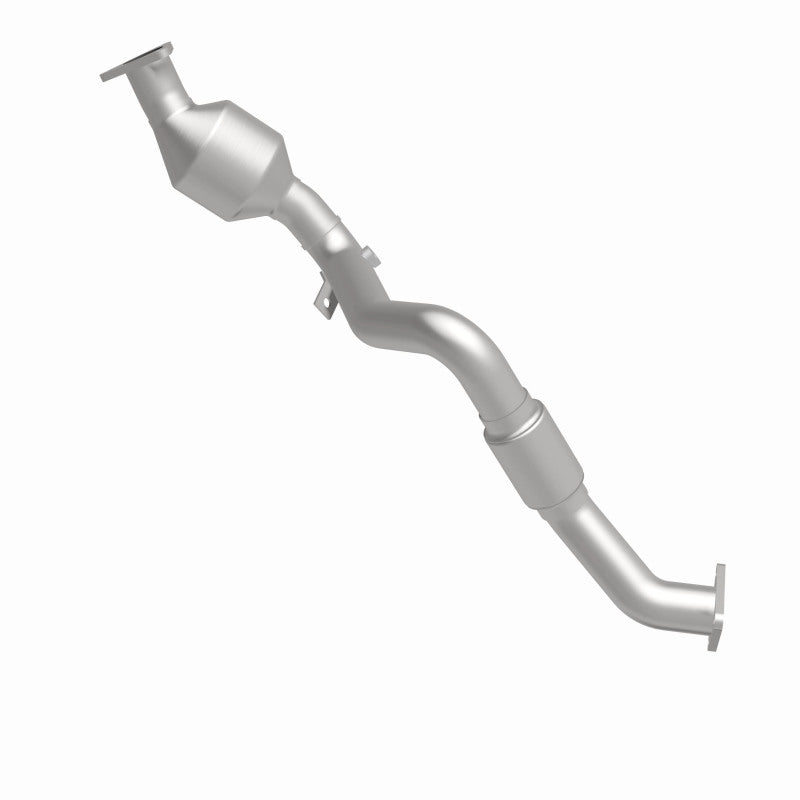 MagnaFlow OEM Grade Federal / EPA Compliant Direct-Fit Catalytic Converter 51943 360 Degree Image Set