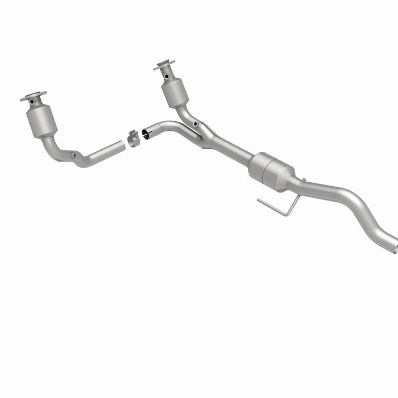 MagnaFlow Dodge Durango OEM Grade Federal / EPA Compliant Direct-Fit Catalytic Converter 51338 360 Degree Image Set