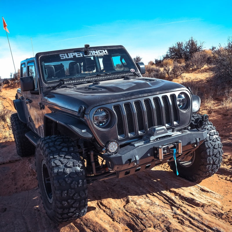 Superwinch 10000 LBS 12 VDC 3/8in x 85ft Wire Rope SX 10000 Winch 1710200 1710200 Photo - Mounted