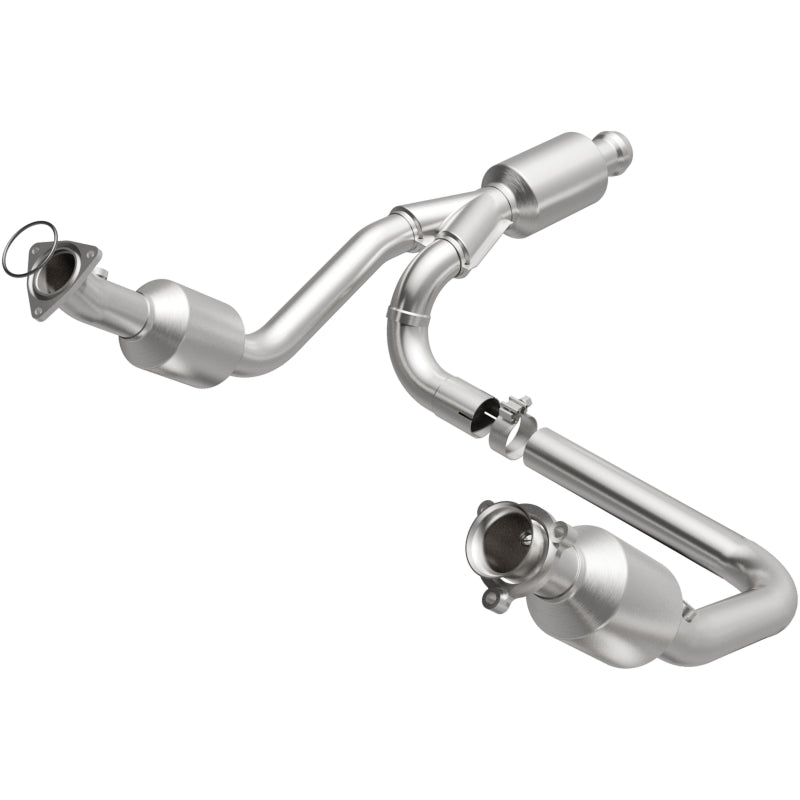 MagnaFlow California Grade CARB Compliant Direct-Fit Catalytic Converter 5582642 Photo - Primary
