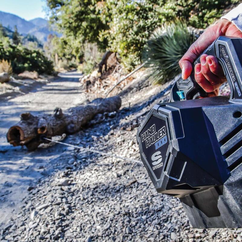 Superwinch Hand Hauler 1000 Winch 1710001 1710001 Photo - lifestyle view