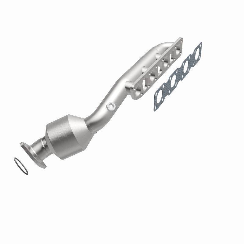 MagnaFlow Infiniti OEM Grade Federal / EPA Compliant Manifold Catalytic Converter 52424 360 Degree Image Set