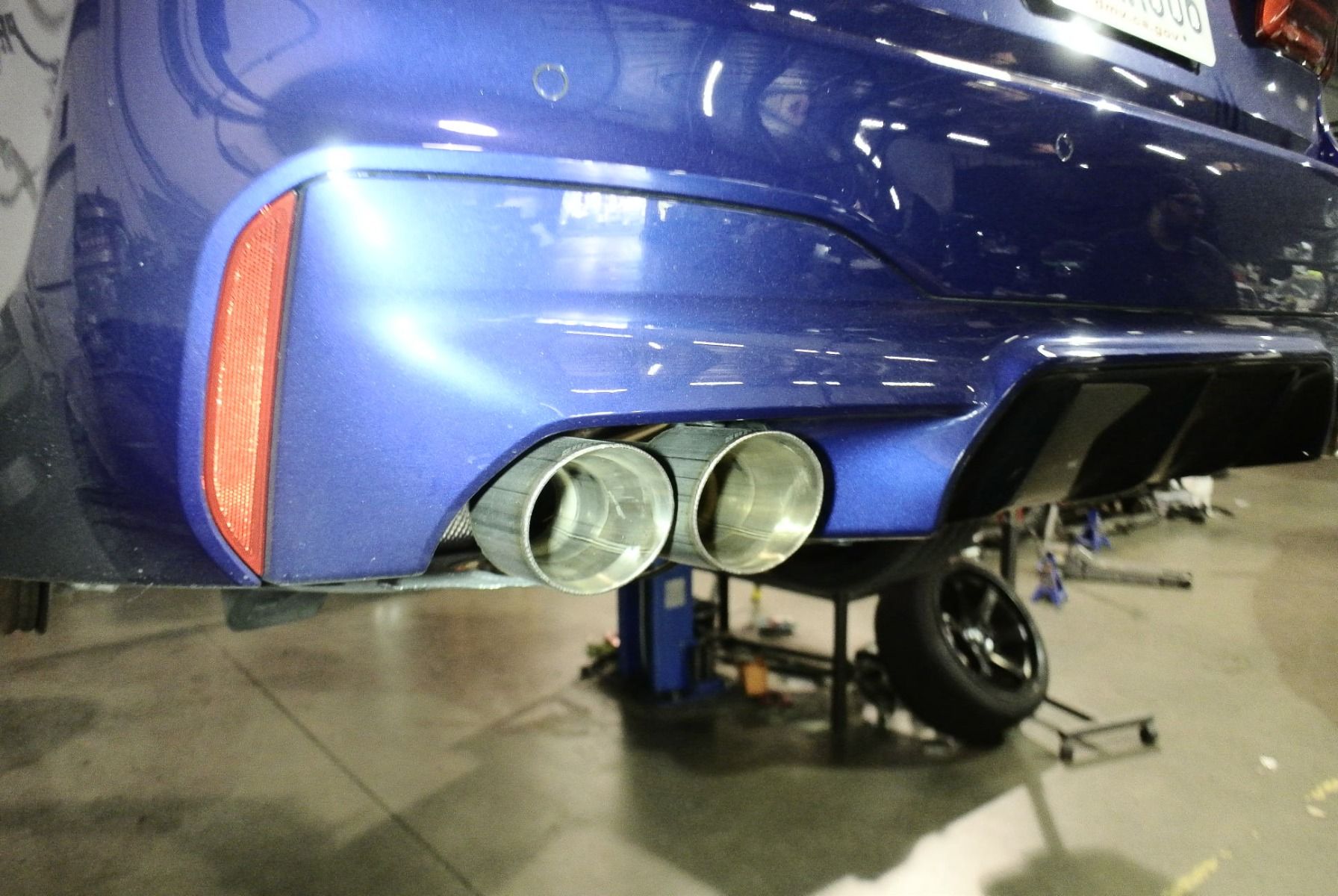 Megan Racing BMW M5 (F90) 2018+ Supremo Exhaust System (Burnt Tip) - MR-ABE-BF90-VO