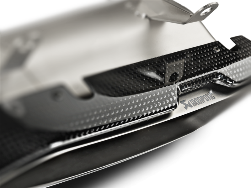 Akrapovic 16-17 Audi R8 5.2 FSI Coupe/Spyder Slip-On Line (Titanium) w/ Carbon Titanium Tips S-AUR8SO3-T S-AUR8SO3-T User 3