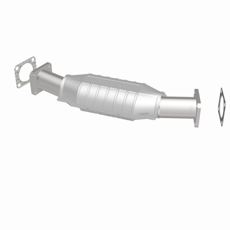 MagnaFlow Chevrolet Standard Grade Federal / EPA Compliant Direct-Fit Catalytic Converter 93426 360 Degree Image Set