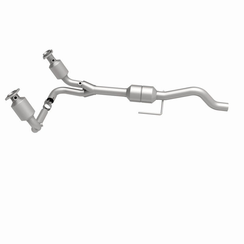 MagnaFlow Dodge Durango OEM Grade Federal / EPA Compliant Direct-Fit Catalytic Converter 51338 360 Degree Image Set