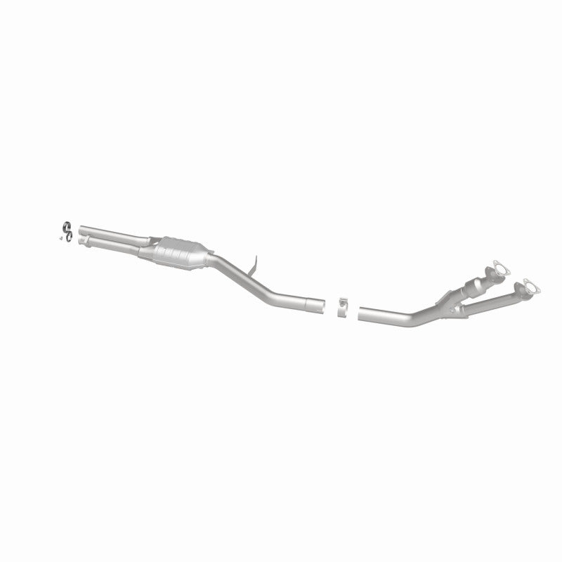 MagnaFlow BMW Standard Grade Federal / EPA Compliant Direct-Fit Catalytic Converter 23554 360 Degree Image Set