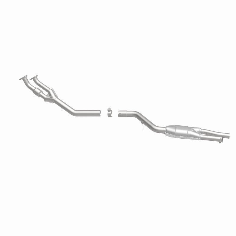 MagnaFlow BMW 525i Standard Grade Federal / EPA Compliant Direct-Fit Catalytic Converter 23807 360 Degree Image Set