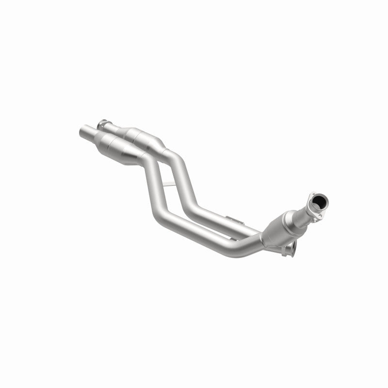 MagnaFlow Mercedes-Benz CLK430 California Grade CARB Compliant Direct-Fit Catalytic Converter 454022 360 Degree Image Set