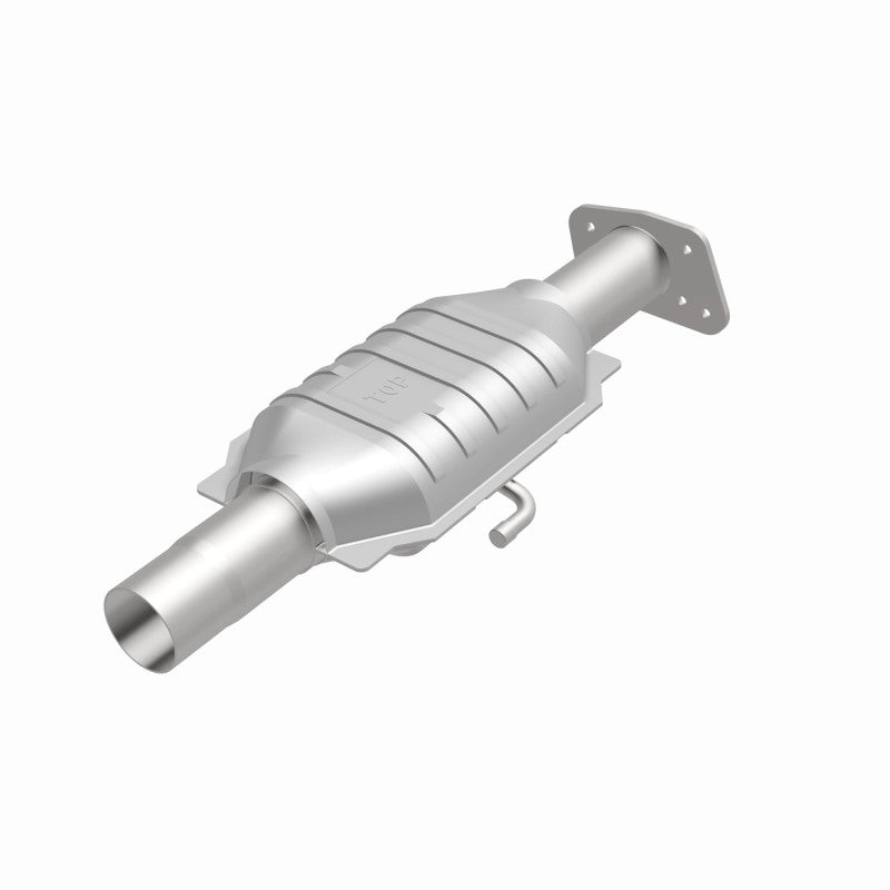 MagnaFlow Standard Grade Federal / EPA Compliant Direct-Fit Catalytic Converter 93456 360 Degree Image Set
