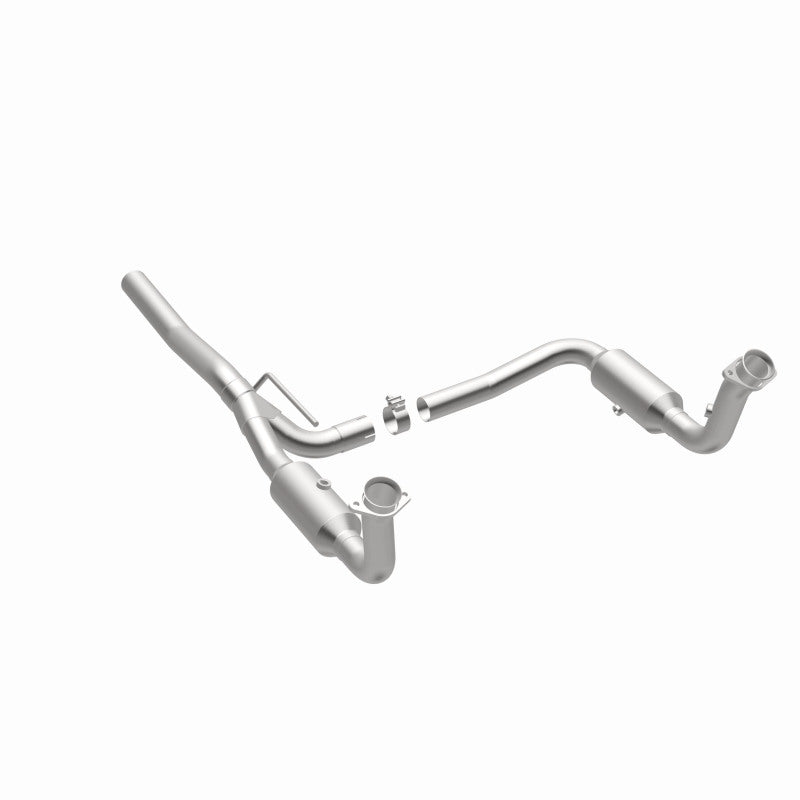 MagnaFlow California Grade CARB Compliant Direct-Fit Catalytic Converter 5551187 360 Degree Image Set