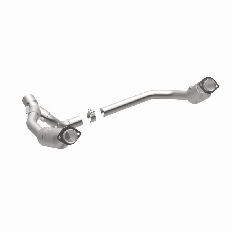 MagnaFlow Dodge Ram 1500 California Grade CARB Compliant Direct-Fit Catalytic Converter 5551291 360 Degree Image Set