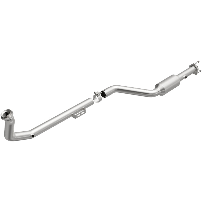 MagnaFlow Mercedes-Benz C230 California Grade CARB Compliant Direct-Fit Catalytic Converter 4481106 Photo - Primary