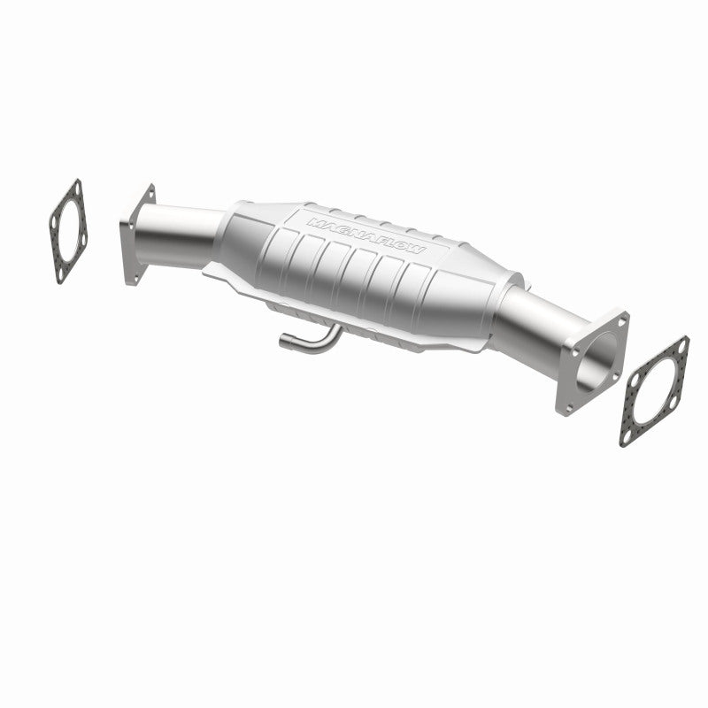 MagnaFlow Chevrolet Standard Grade Federal / EPA Compliant Direct-Fit Catalytic Converter 93426 360 Degree Image Set