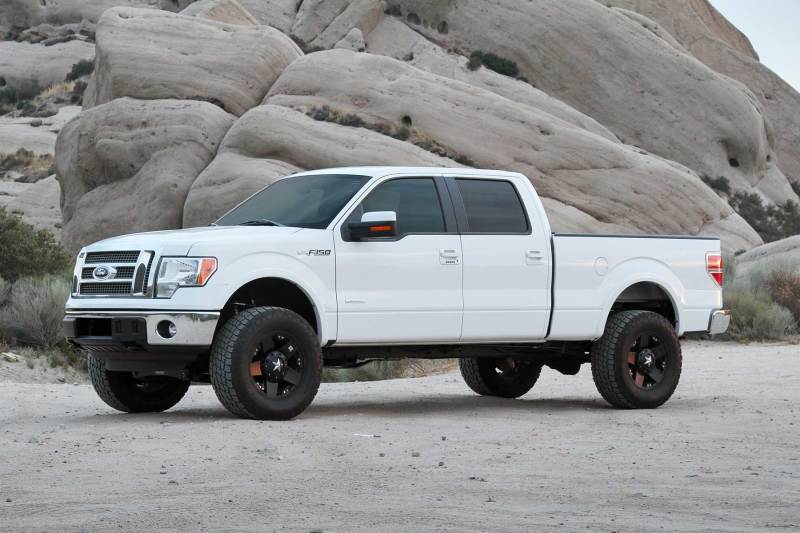 Fabtech 09-13 Ford F150 4WD 4in Perf. System w/DL 2.5 Resi Coilovers & Rear DL Shocks K2198DL K2198DL Photo - lifestyle view